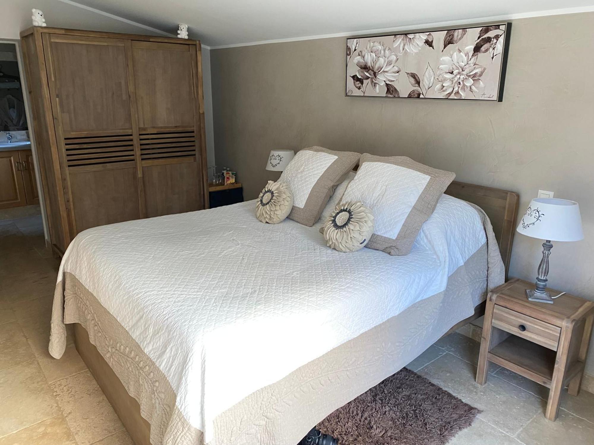 Le Refuge Bed & Breakfast มอร์นาส ภายนอก รูปภาพ