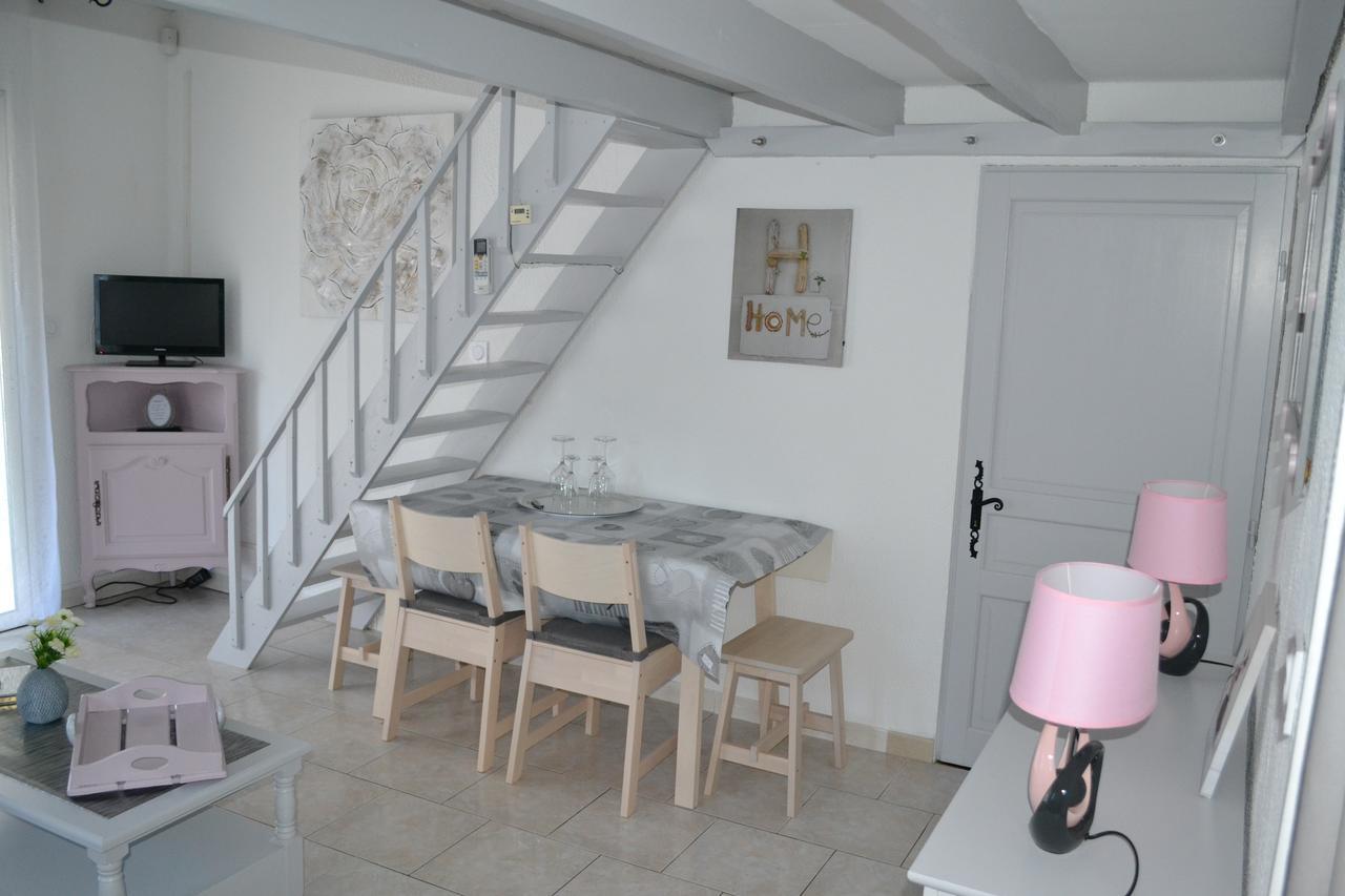 Le Refuge Bed & Breakfast มอร์นาส ภายนอก รูปภาพ